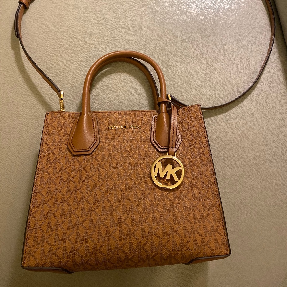 Michael Kors medium Mercer Brown purse bag